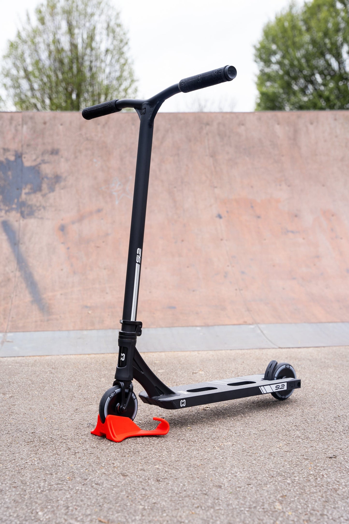 CORE SCOOTER WALL & FLOOR STAND - RED